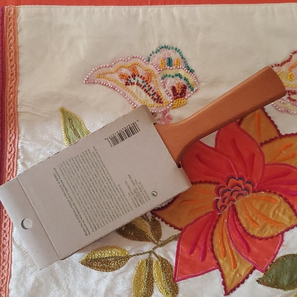 Aveda Paddle Brush - Picture 2 of 4